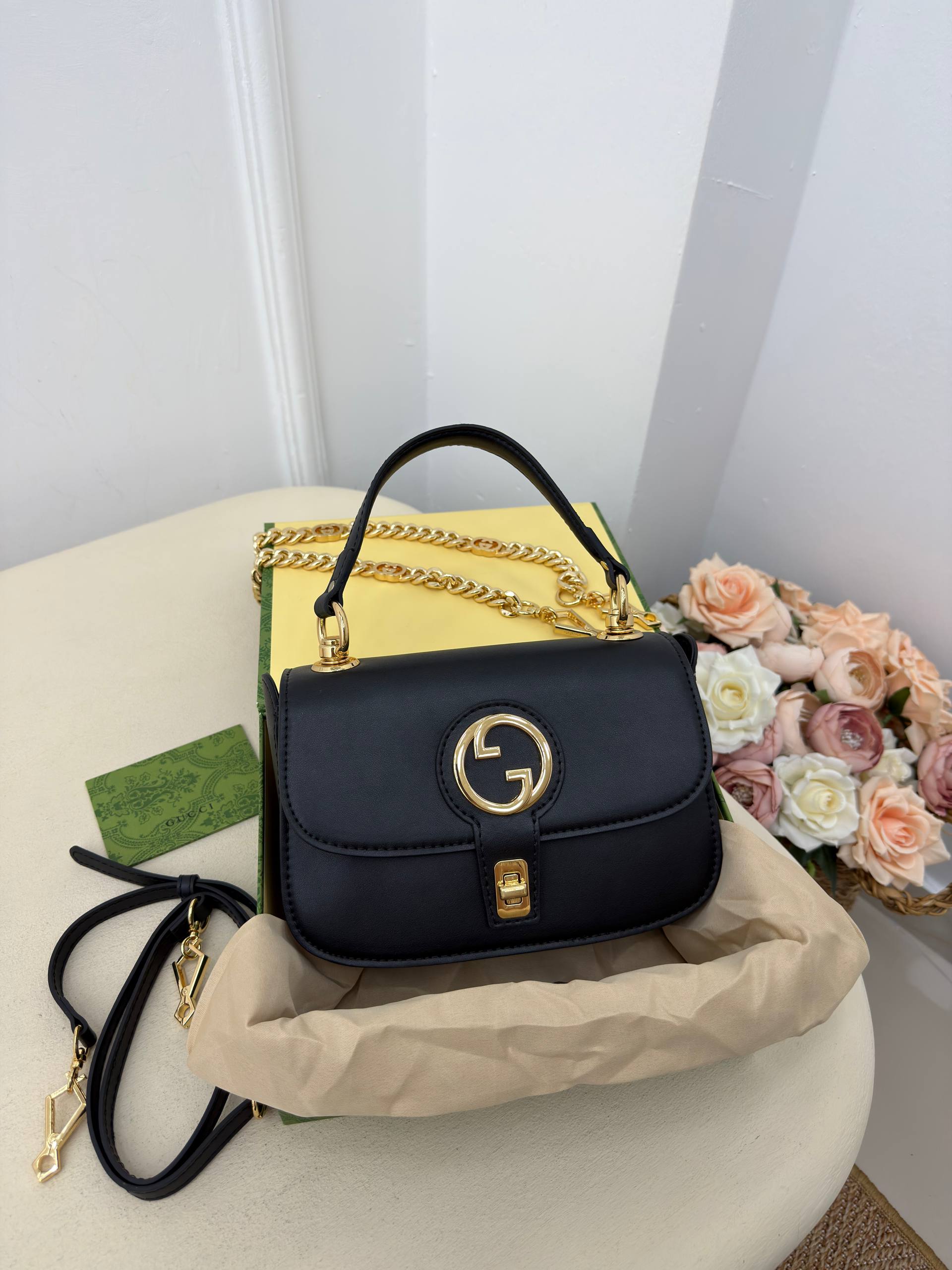 Gucci Blondie Top Handle Bag