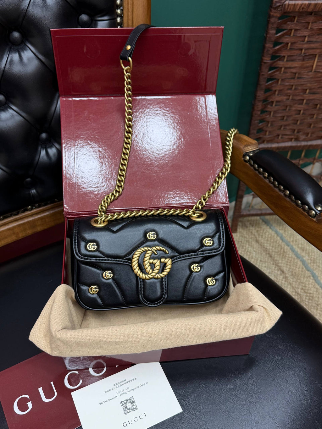 Gucci Marmont shoulder
