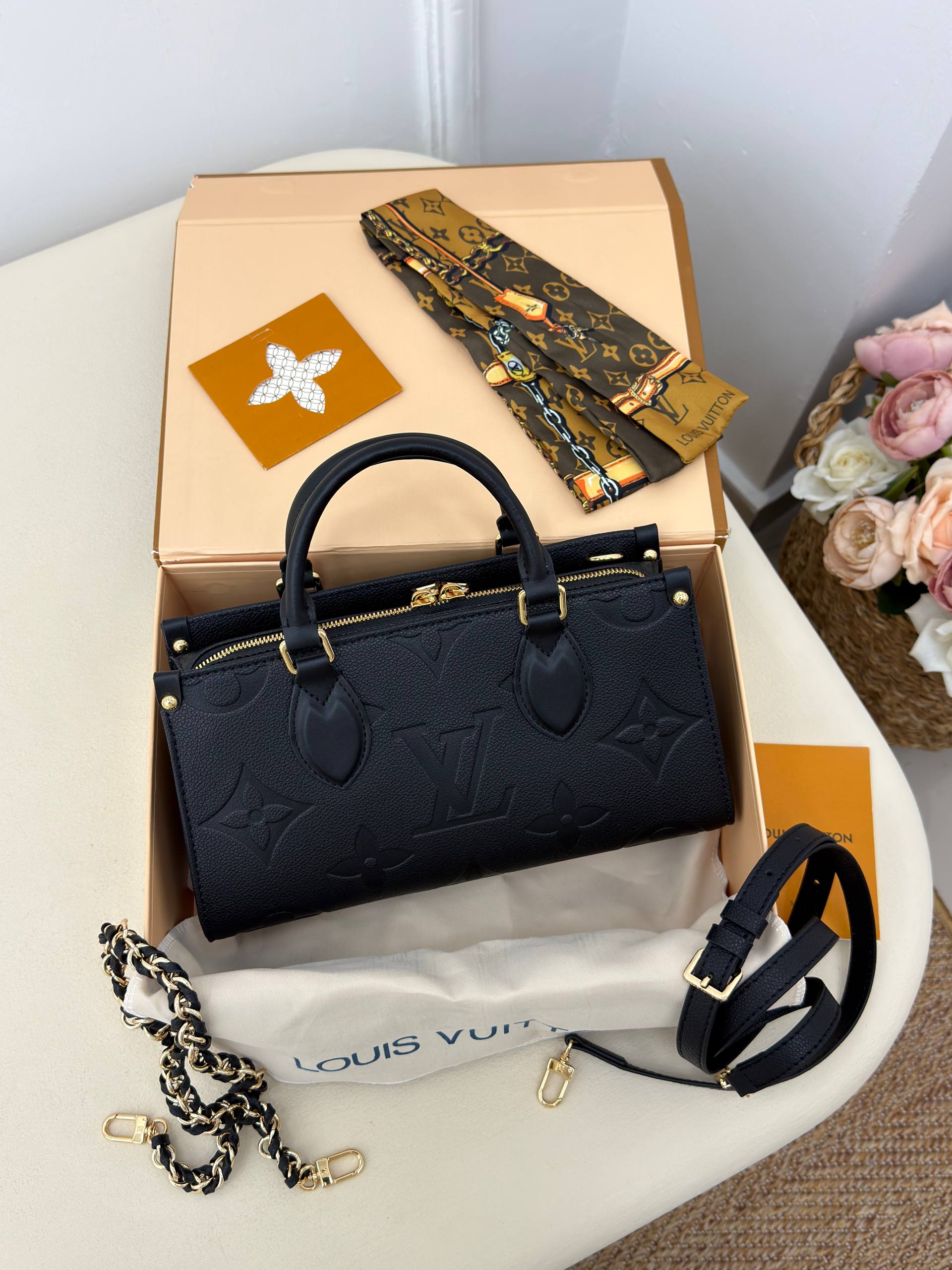 Louis Vuitton OnTheGo East West