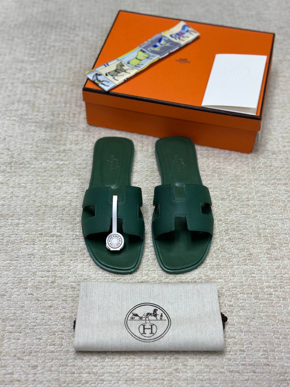 Γυναικείες παντόφλες Hermes