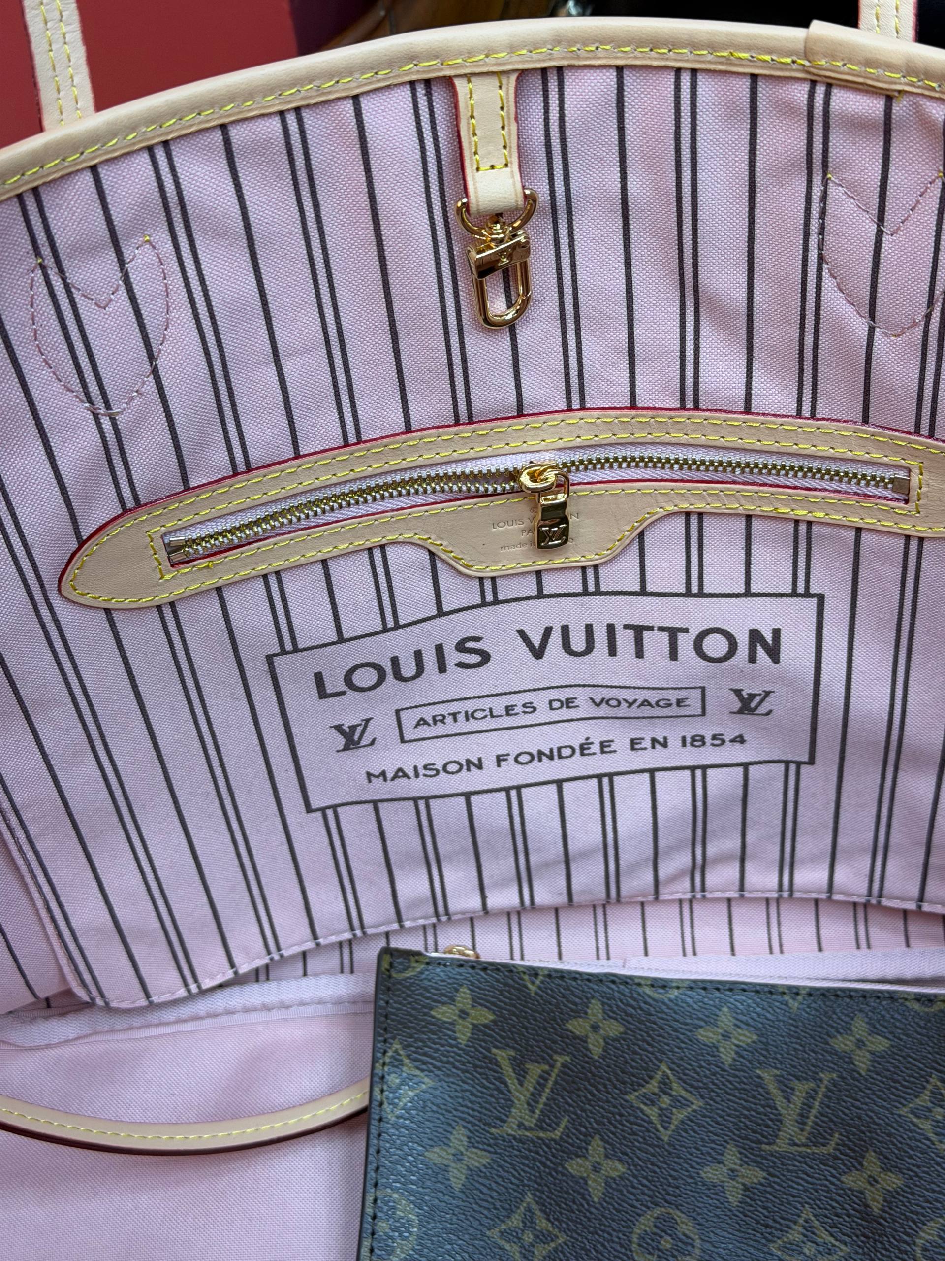 Louis Vuitton Neverfull