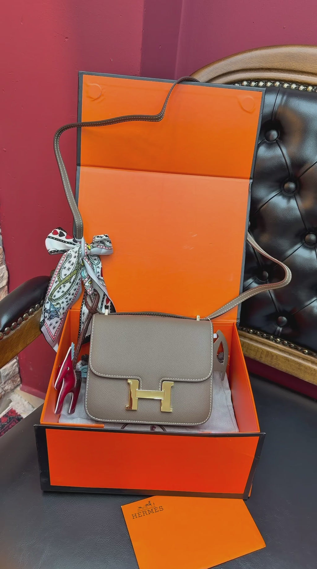 Hermès Constance