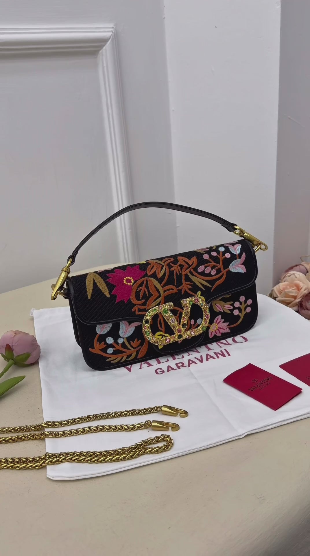 Valentino Garavani Vain